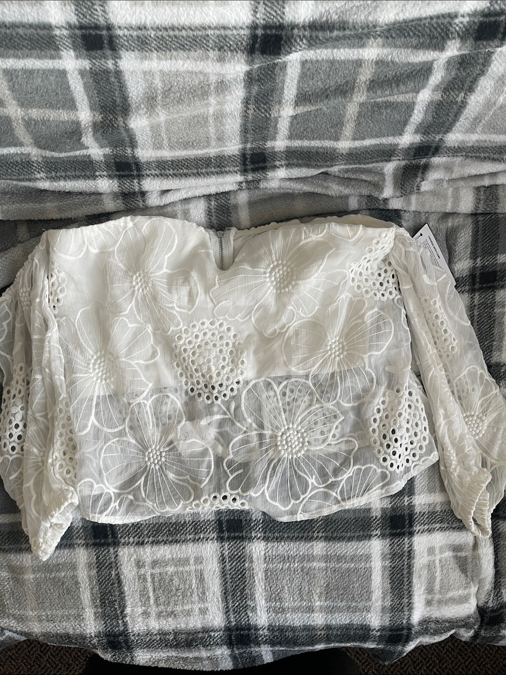 Guess White Floral Eyelet Off-Shoulder Top